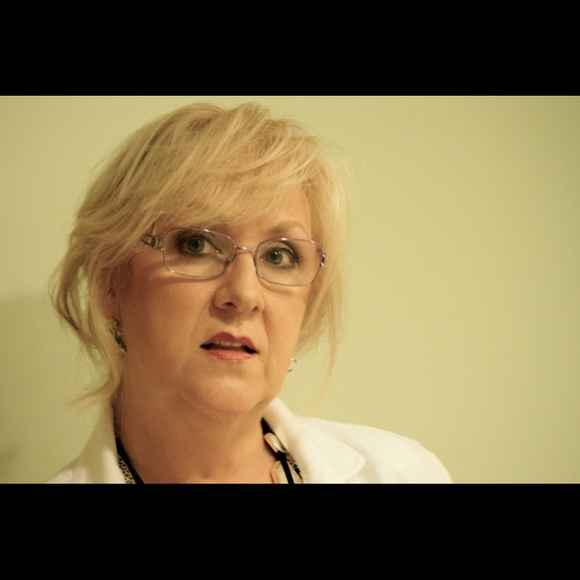 Meet your Posher, Flo - Picture 1 of 1